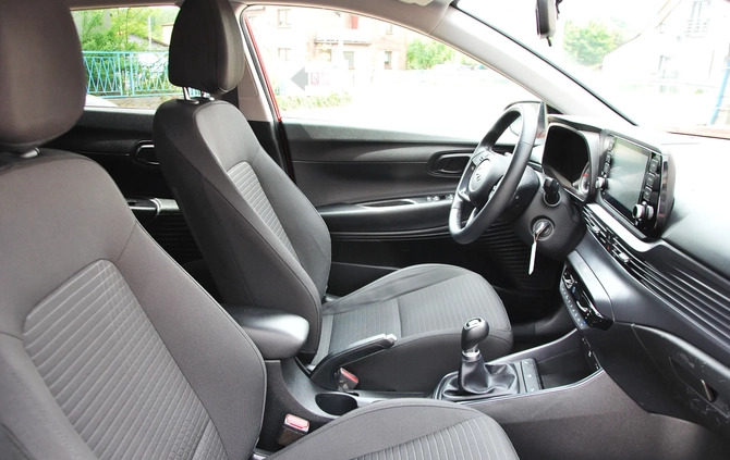Hyundai i20 cena 63900 przebieg: 54000, rok produkcji 2021 z Bytom małe 704